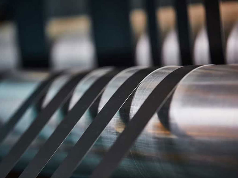 膠帶分切機(jī)：粘性難題，利落解決