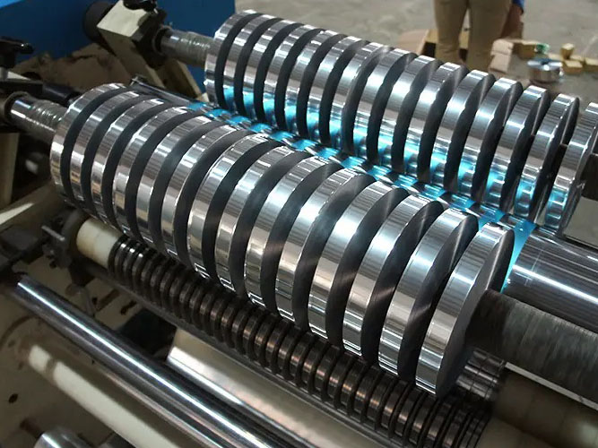 鋁箔分切機的特點和介紹以及如何切好鋁箔 鋁箔分切機的特點和介紹以及如何切好鋁箔