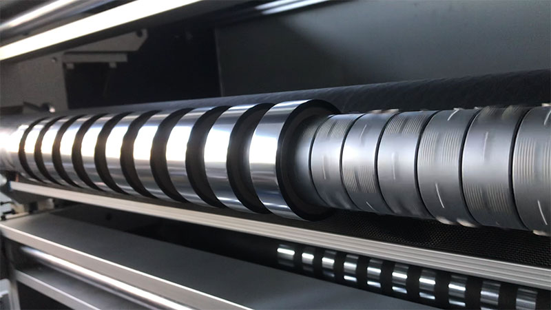 燙金箔分切機(jī)頻繁斷箔？刀刃角度與氣壓優(yōu)化是關(guān)鍵