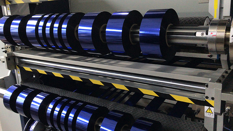 智能升級(jí)，燙金膜分切機(jī)引領(lǐng)高效生產(chǎn)新紀(jì)元